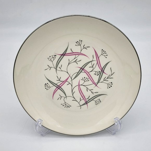 Rhythm by Homer Laughlin Allegro Pattern Salad Plate - Picture 1 of 5